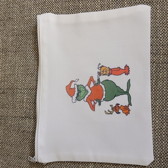 GRINCH Zippered pouch bags 2 sizes and 2 sides NWT - Picture 3 of 8